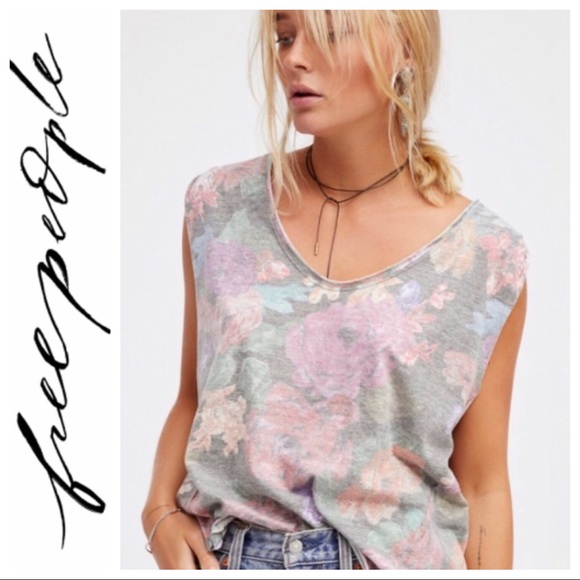 Free People Tops - 💕SALE💕Free People Floral Ho Low Top